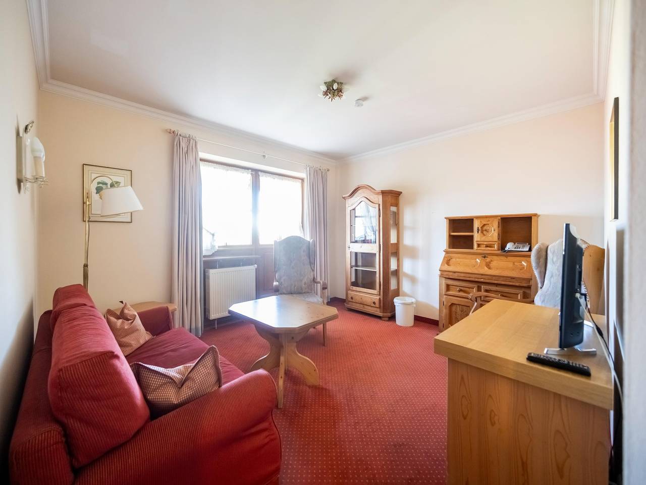 Ganze Wohnung, Geräumige Ferienwohnung im Sammareier Gutshof in Bad Birnbach in Bad Birnbach, Bayerische Golf und Thermenland