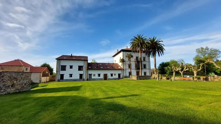 Apartamento de vacaciones para 3 personas, con vistas además de piscina y jardín - 1