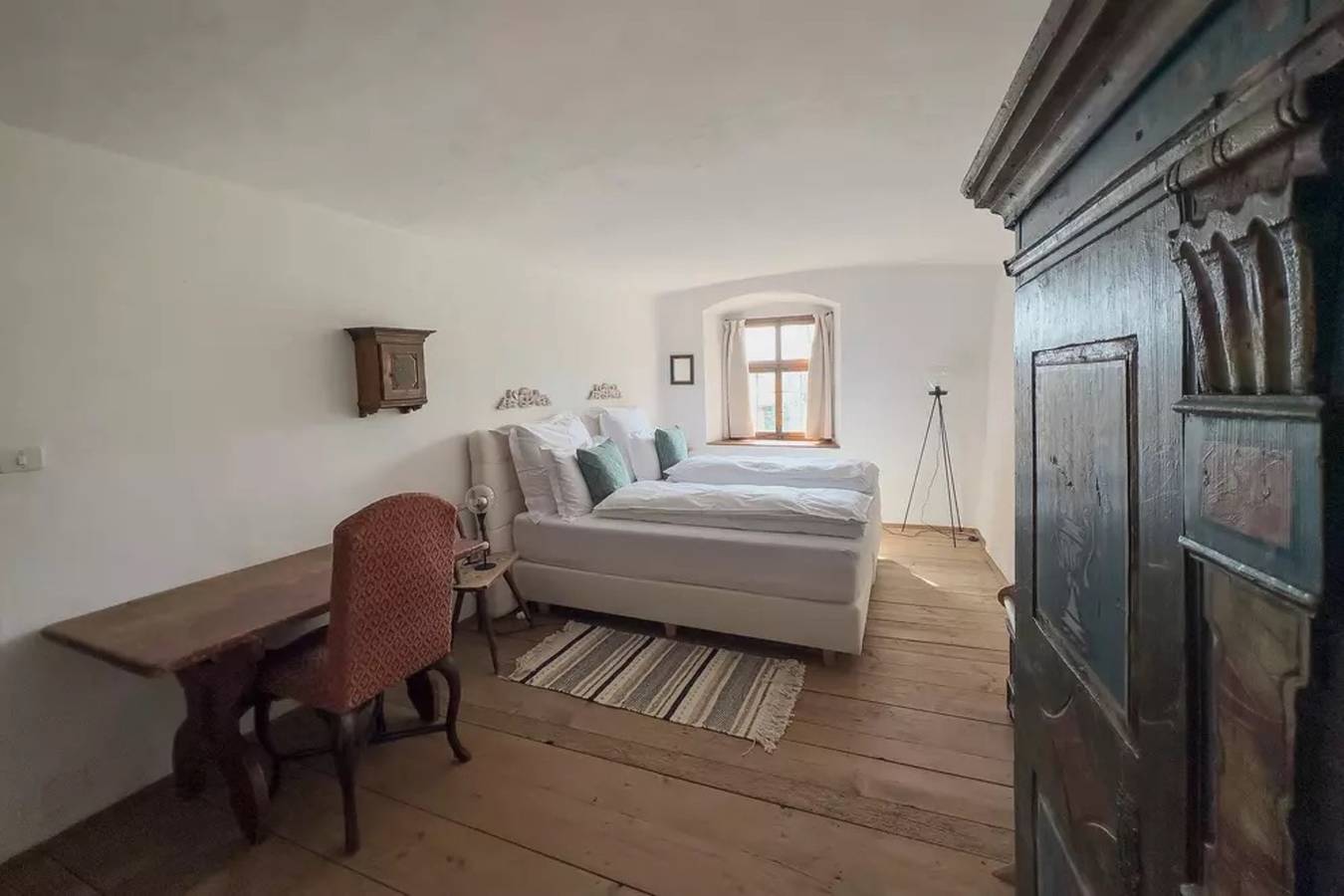 Room 'Zinnenberg Suite 4' with Mountain View, Shared Terrace and Wi-Fi in Monte (Appiano), Appiano