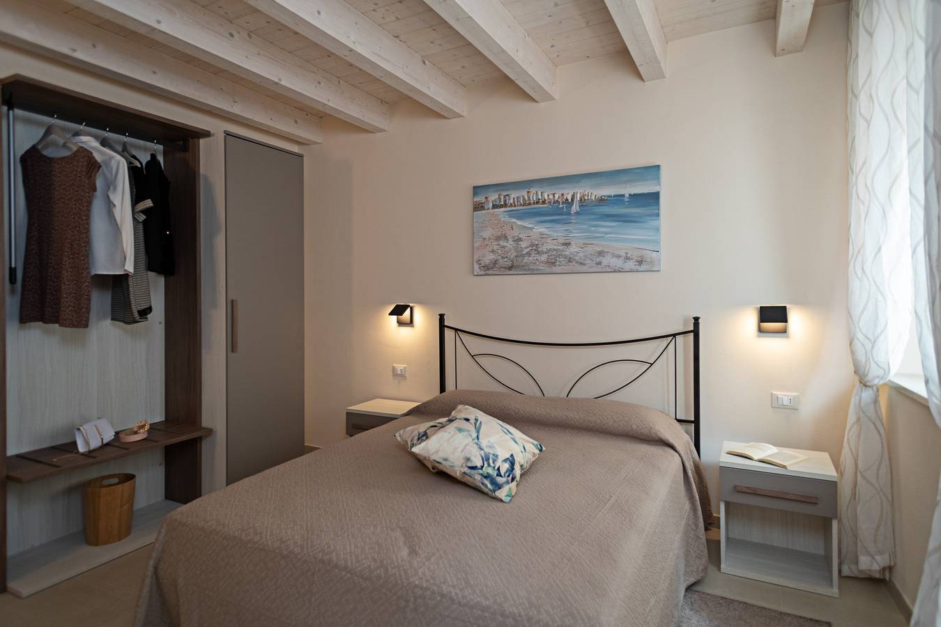 Appartamento intero, Regarda - Residenza Gj - piano T moderno bilocale con terrazza panoramica in Lazise, Prealpi Gardesane