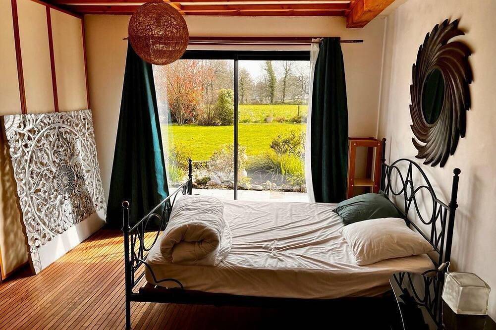 Samagestia, grand gite avec piscine intérieur sauna spa 15 min rennes nord in Saint-Médard-sur-Ille, Région de Rennes