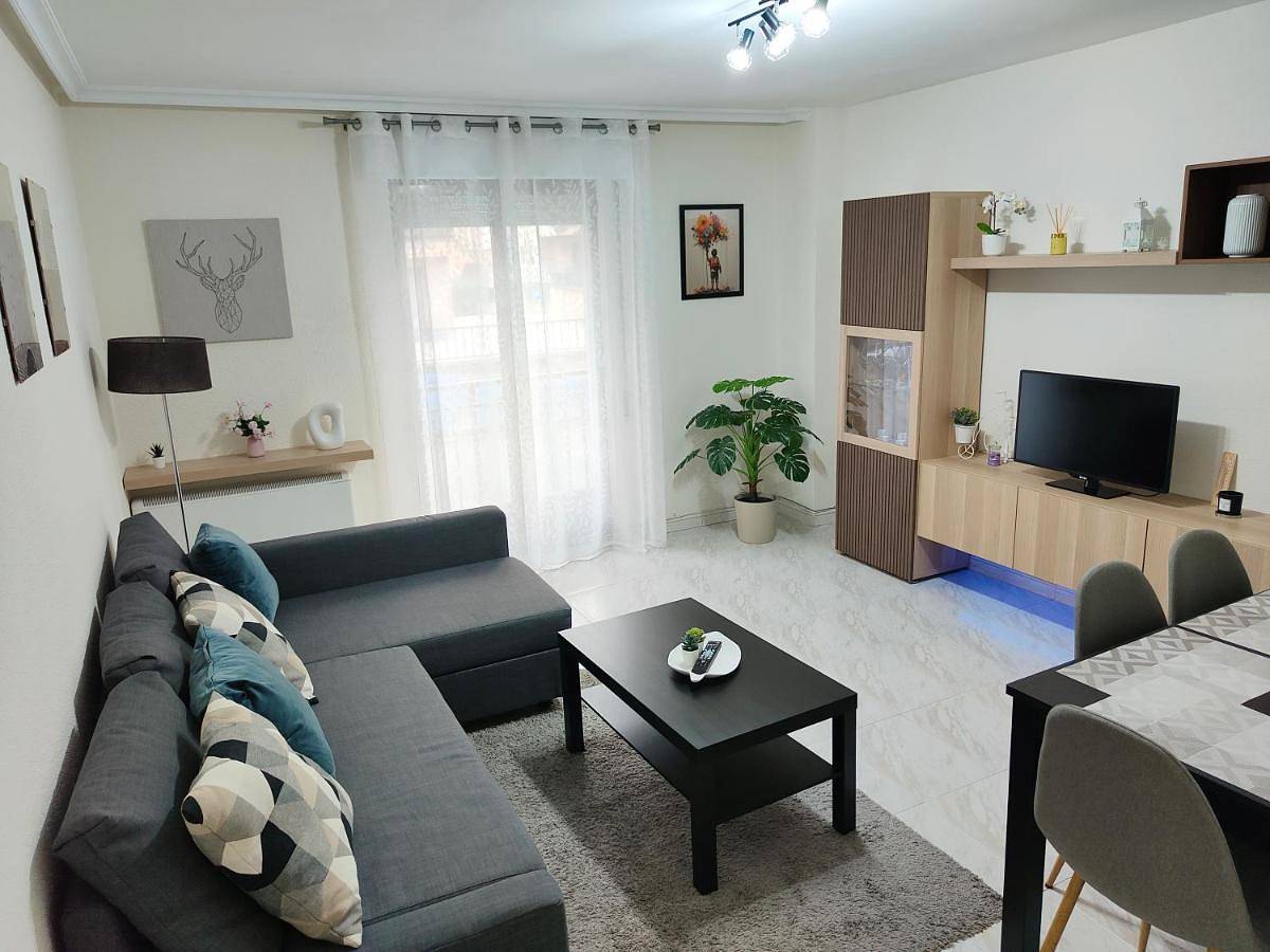 Apartamento entero, Three-Bedroom Apartment in Salamanca, Provincia de Salamanca