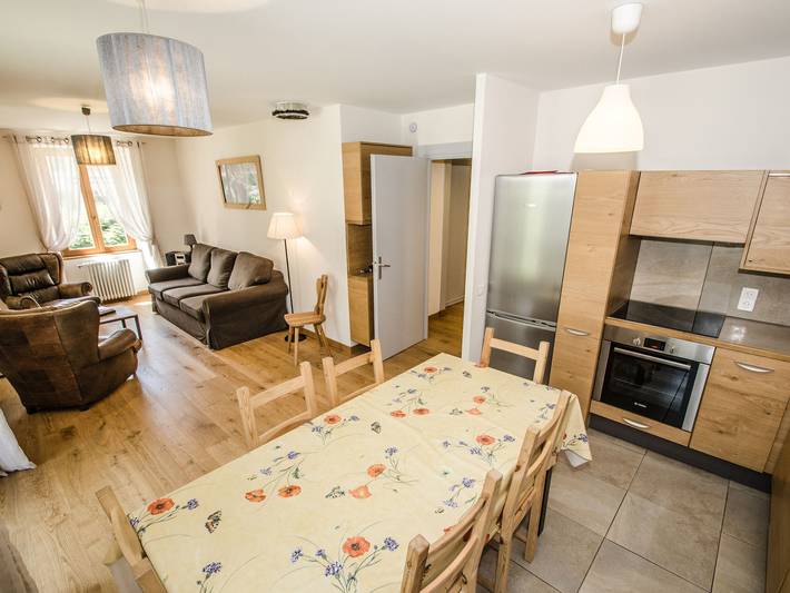 Gîte pour 6 personnes, avec balcon dans Office De Tourisme De La Vallee Blanche - 2