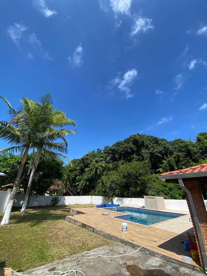 Casas e apartamentos de temporada para 8 pessoas, com terraço e piscina e ainda vista, com animais de estimação em Iguape