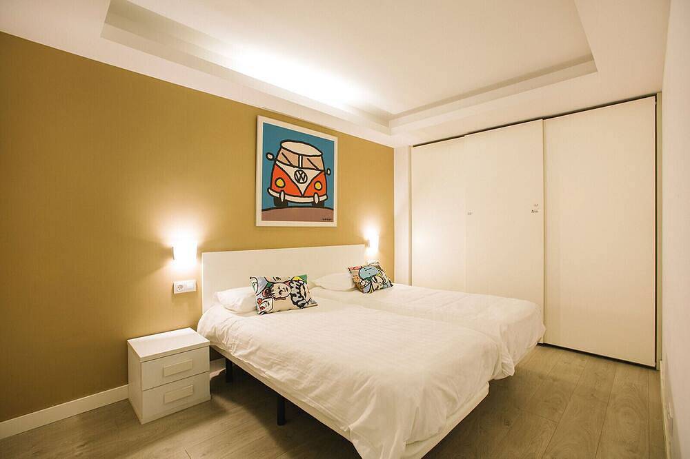 Ganze Wohnung, 5 Getaria A , super central spacious apartment in Playa de la Concha, San Sebastian