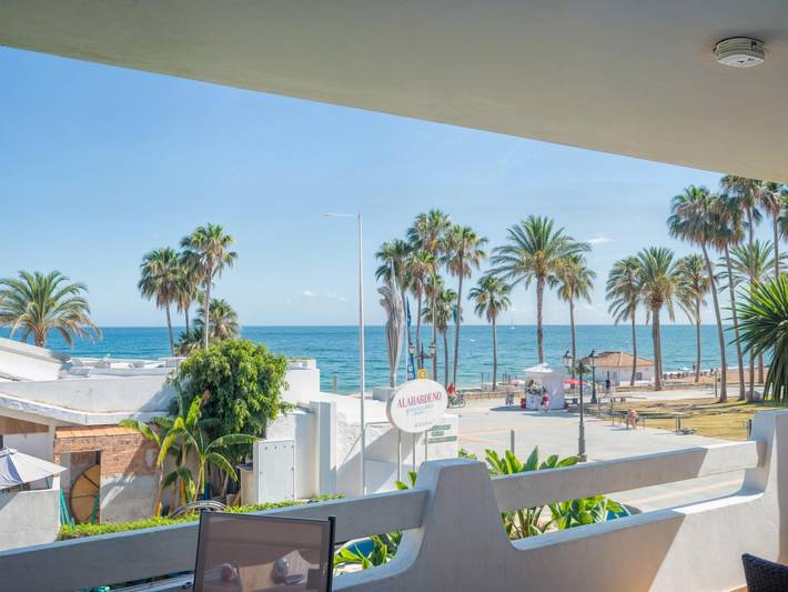 Holiday apartment for 6 people, with Balcony/Terrace and Ocean view as well as Garden and Pool in Marbella