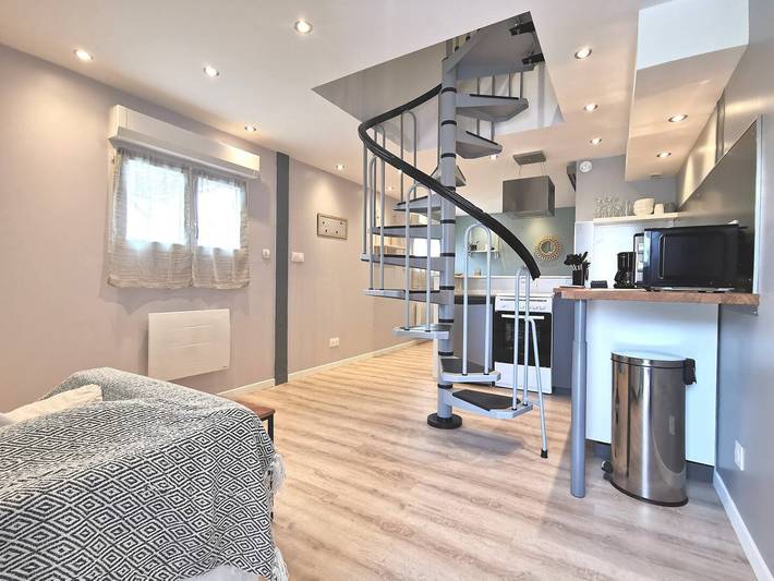Gîte pour 4 personnes, avec jardin à Reugny