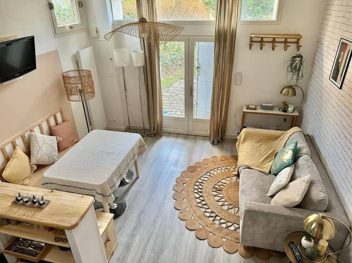 Location de vacances pour 4 personnes, avec vue ainsi que jardin et terrasse à Le Chesnay - 3