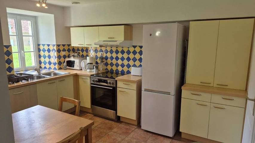 Location de vacances pour 8 personnes, avec Terrasse ainsi que Jardin et Vue à Meaulne - 3