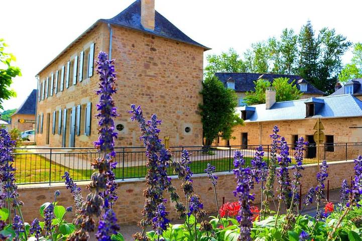 Location de vacances pour 15 personnes à Cublac