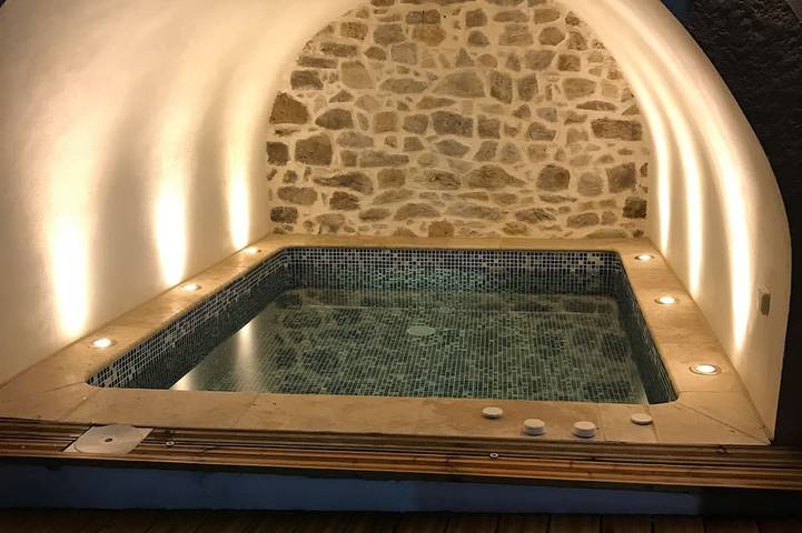 Location de vacances pour 4 personnes, avec terrasse à Castelnau-de-Guers