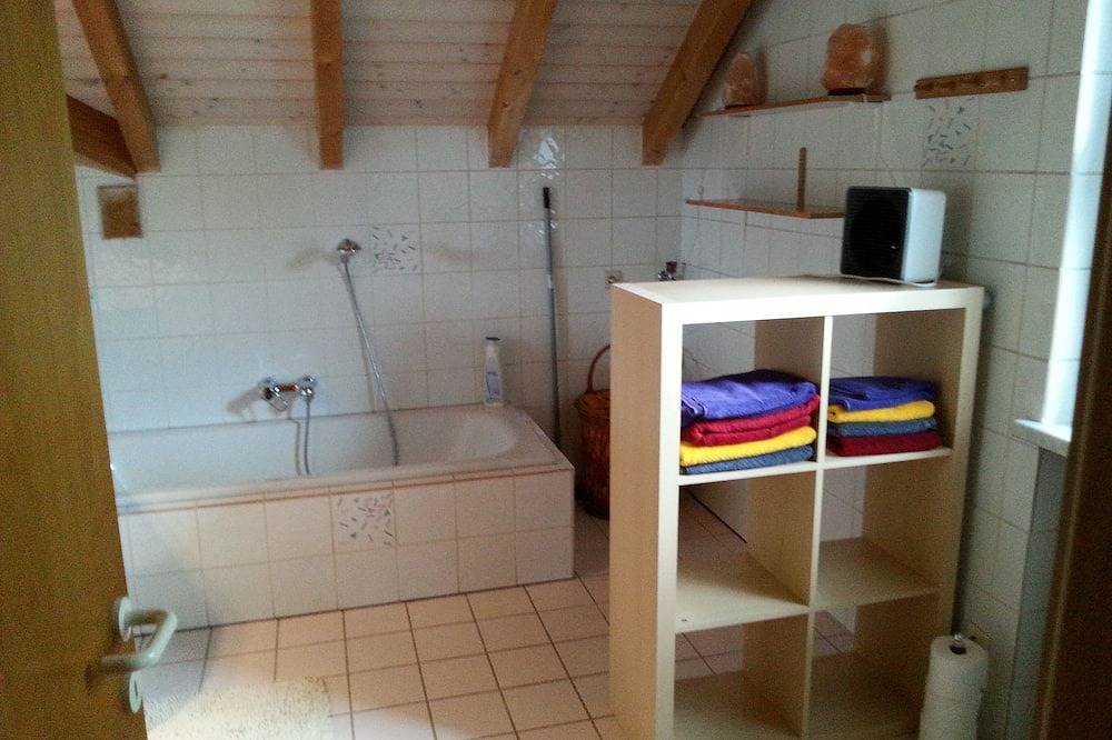 Ganze Wohnung, Armonia-Altach, 4 Ländereck, 3,5 Zi. Ap., herrlicher Balkon, grosser Garten in Altach, Bezirk Feldkirch