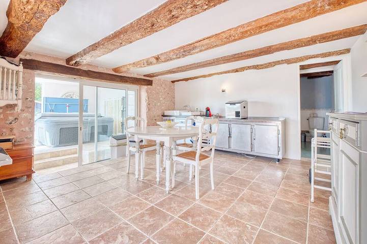 Maison de campagne pour 15 personnes, avec Jacuzzi ainsi que Jardin et Piscine à Montrem - 2