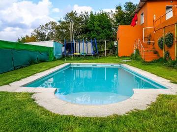 Location de vacances pour 6 personnes, avec piscine et jardin à Vigo