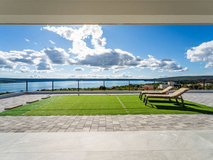 Ferienhaus für 6 Personen, mit Terrasse und Garten in Maslenica - 2