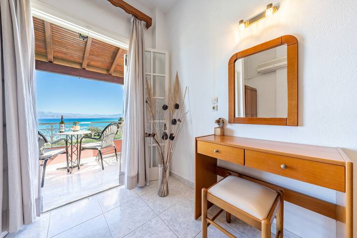 Studio pour 2 personnes, avec jardin, animaux acceptés en Grèce