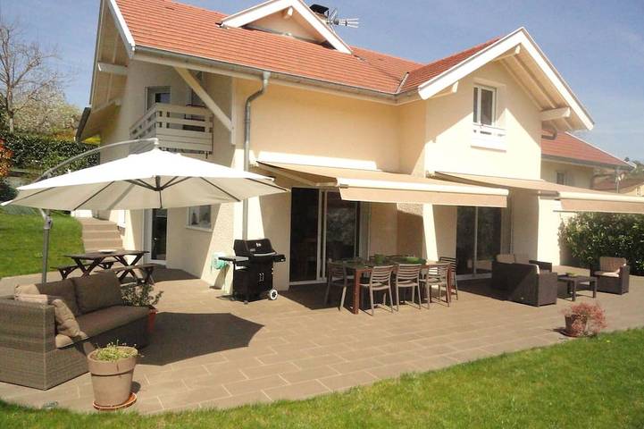 Location de vacances pour 8 personnes, avec jardin dans Gorges du Fier