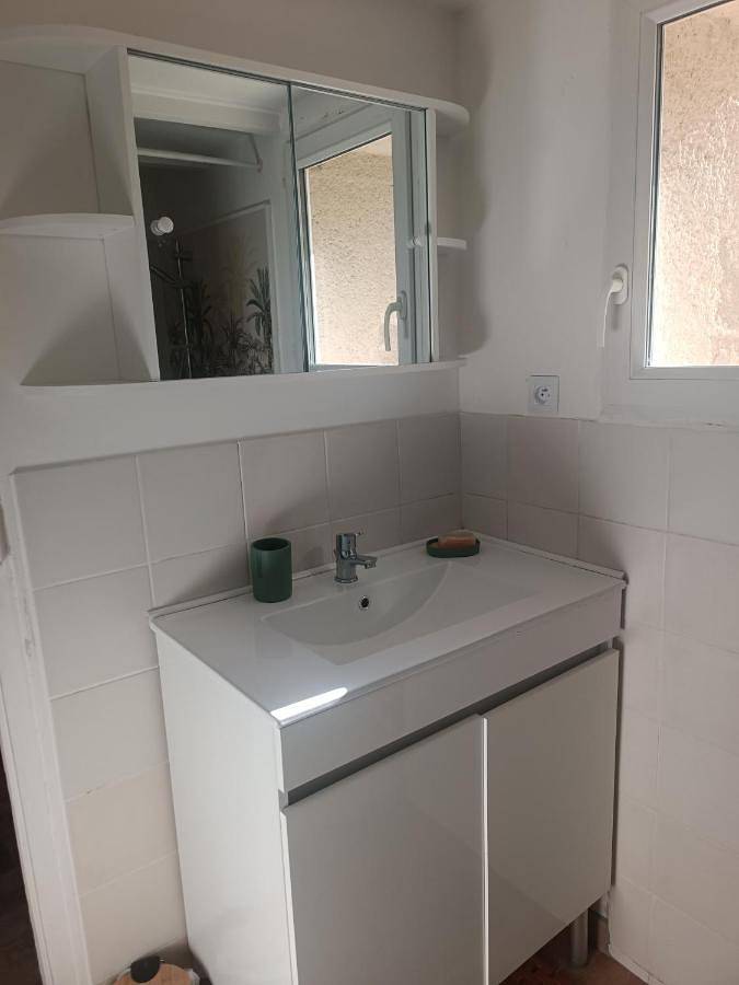 Gîte pour 2 personnes, avec jardin et terrasse à Rognonas - 2