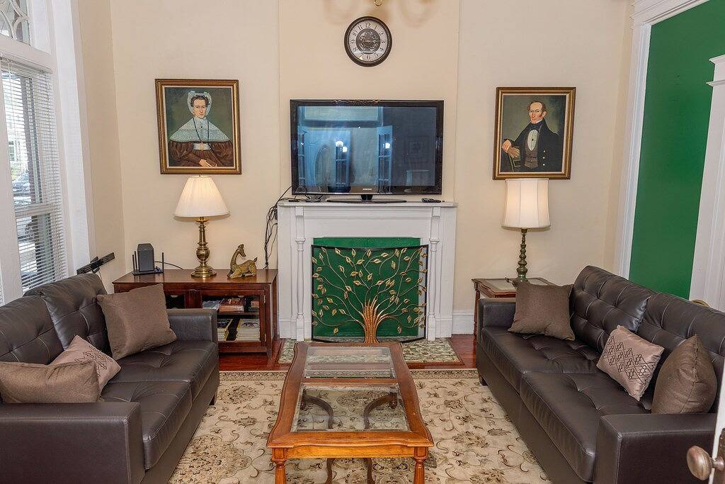 Erin's Oasis in Richmond in Richmond, Virginia