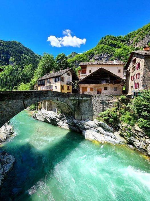 Gîte pour 2 personnes, avec Terrasse et Jardin ainsi que Sauna et Vue à Campertogno