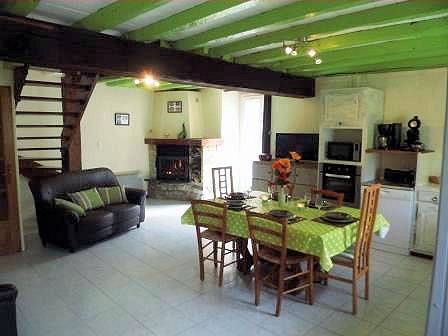 Gîte pour 6 personnes, avec jardin et terrasse, animaux acceptés