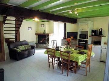 Gîte pour 6 personnes, avec jardin et terrasse, animaux acceptés dans l' Ariège