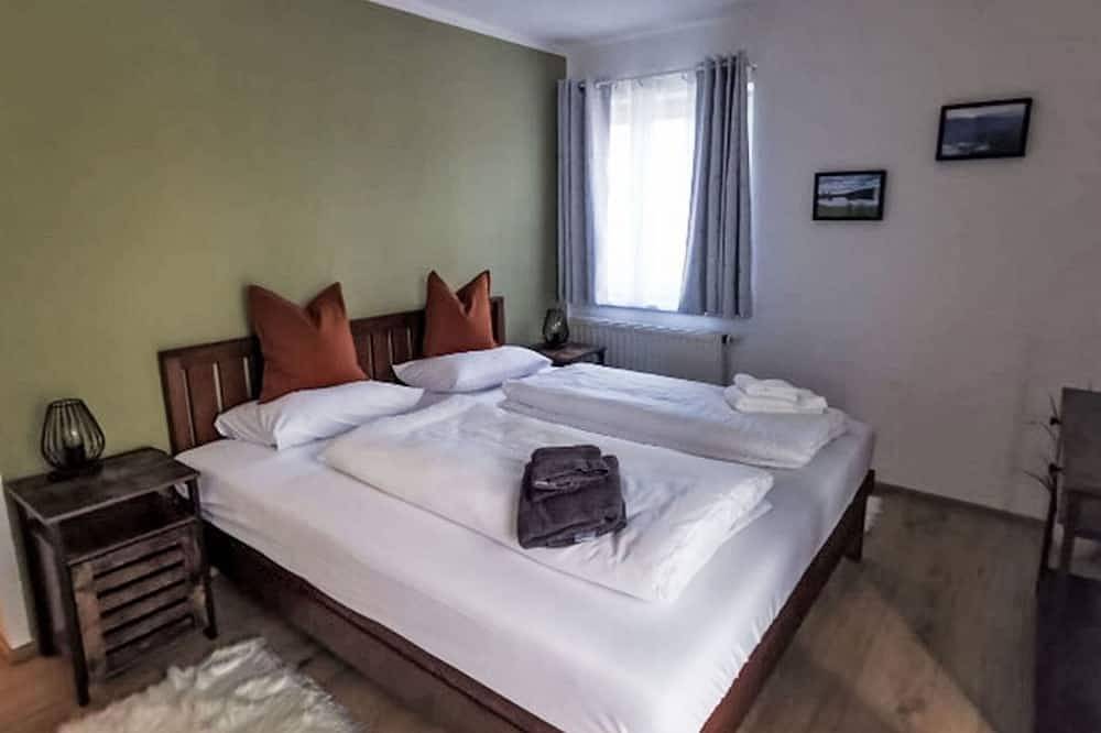 Ganze Wohnung, Gemütliche Wohnung für 6 Personen mit  W-Lan, Tv, Terrasse und Haustiere erlaubt in Karawanken und Bachergebirge, Rosegg