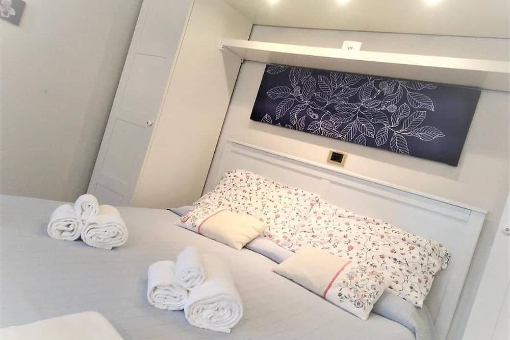 Ganze Wohnung, Studio apartment near the sea, with garden and private parking \" The Seagull\" in Fiumaretta di Ameglia, Ameglia Gemeinde