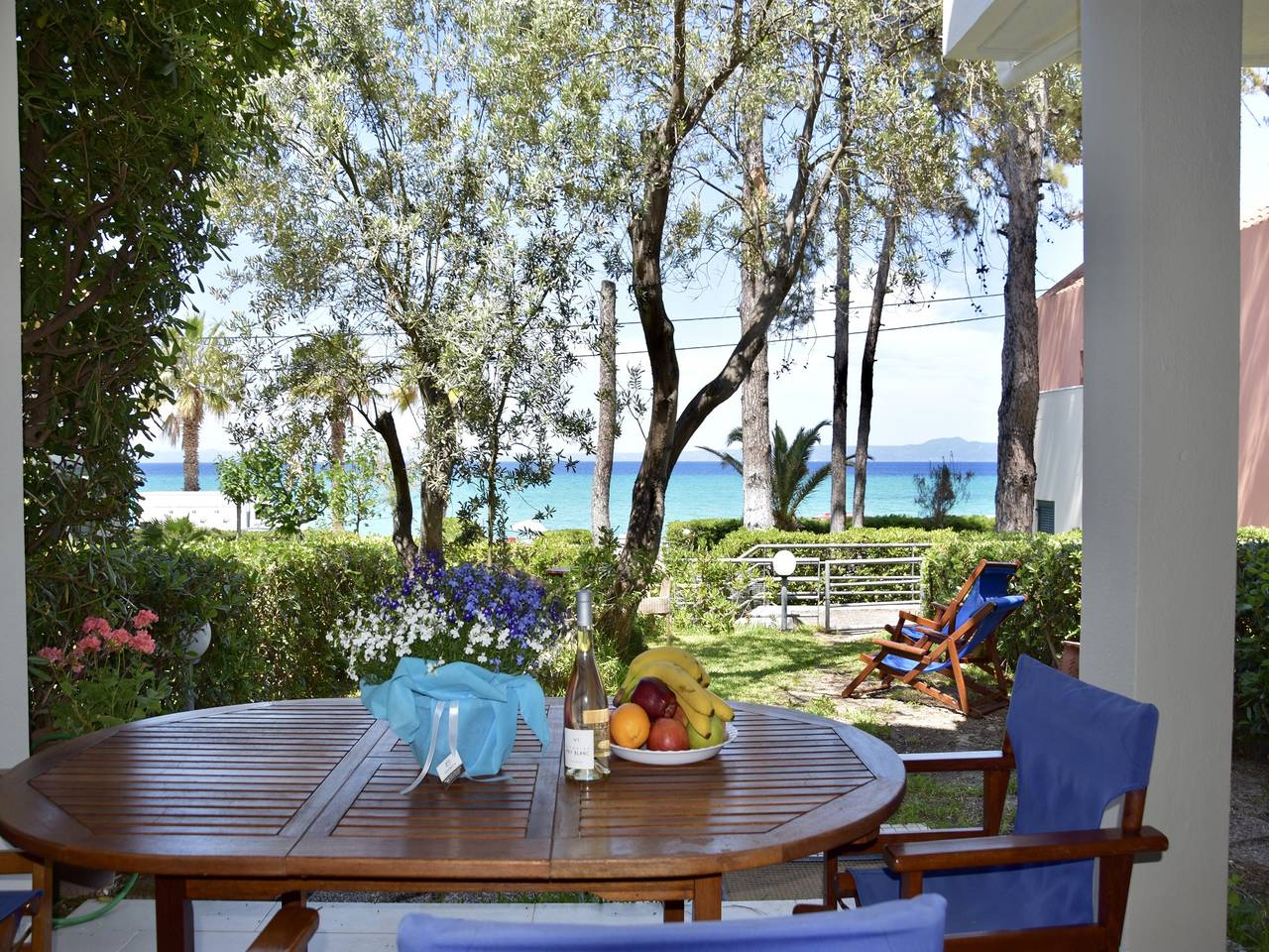 Übernachten Sie in der Beachfront Villa Lilia in Pefkohori in Pefkochori, Kassandra