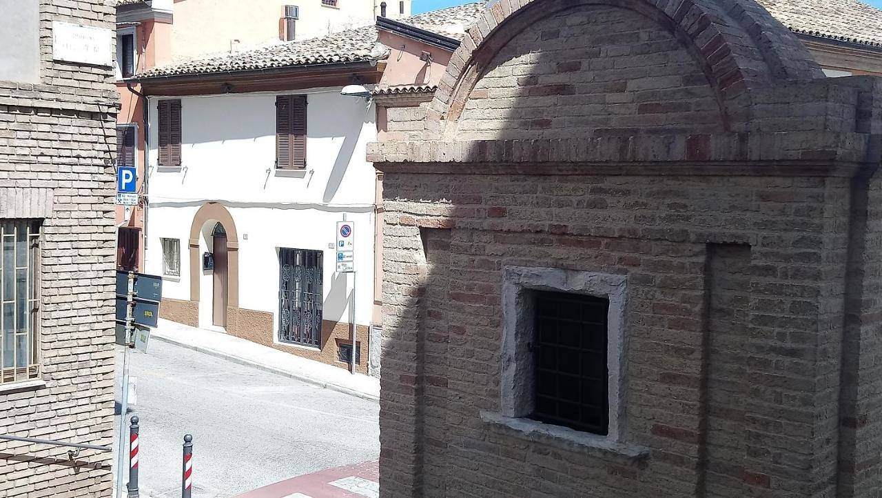 Gli Angeli in Loreto, Provincia di Ancona