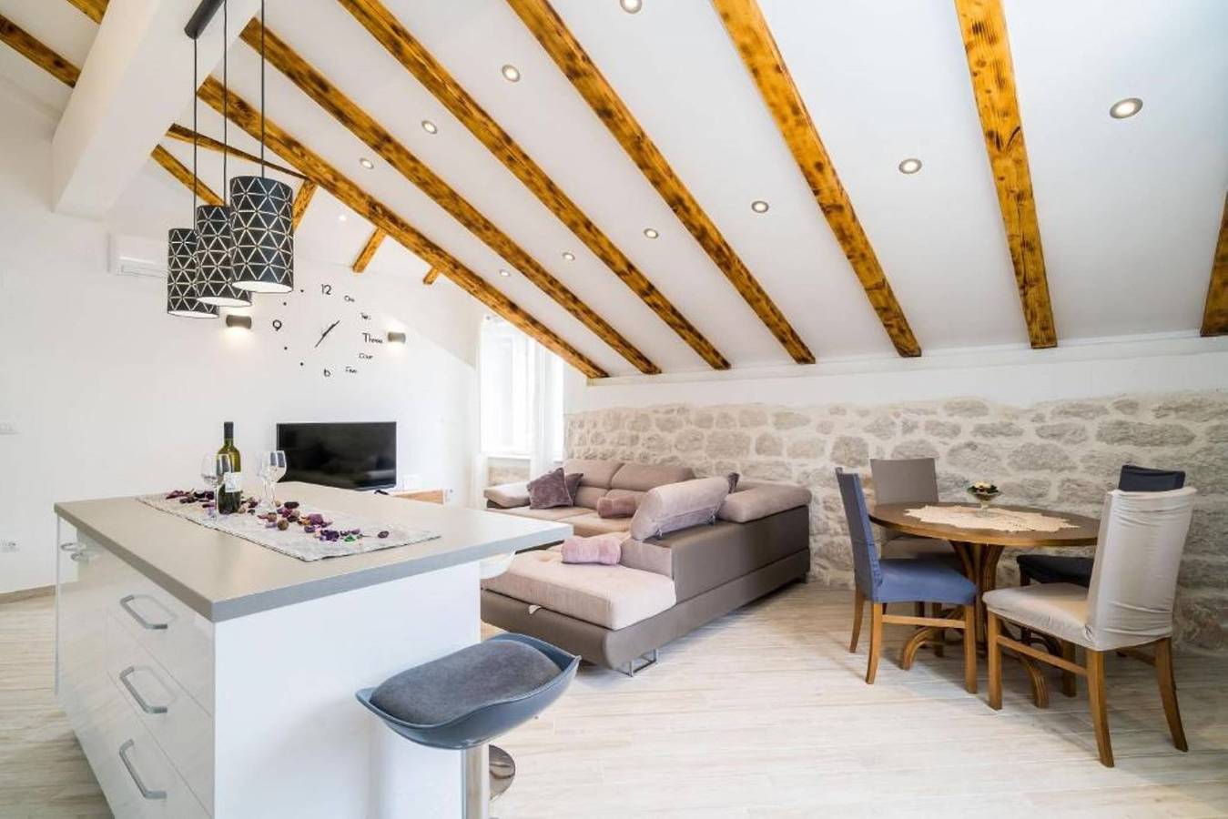 Ganze Wohnung, Top Location Three Bedroom Apartment in Slano, Dubrovnik-Neretva