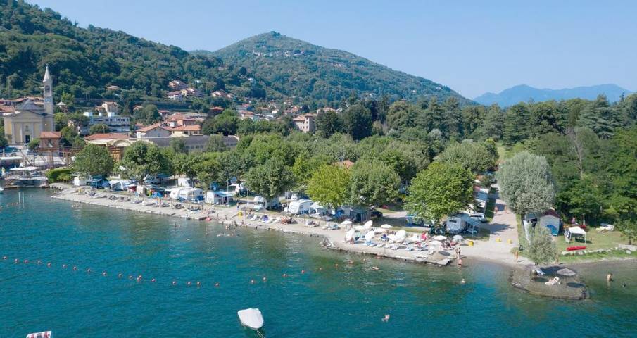 Camping für 4 Personen, mit Terrasse am Lago Maggiore
