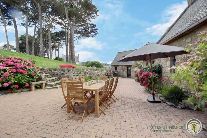 Gîte pour 6 personnes, avec jardin et terrasse dans Plage de Trestel - 3