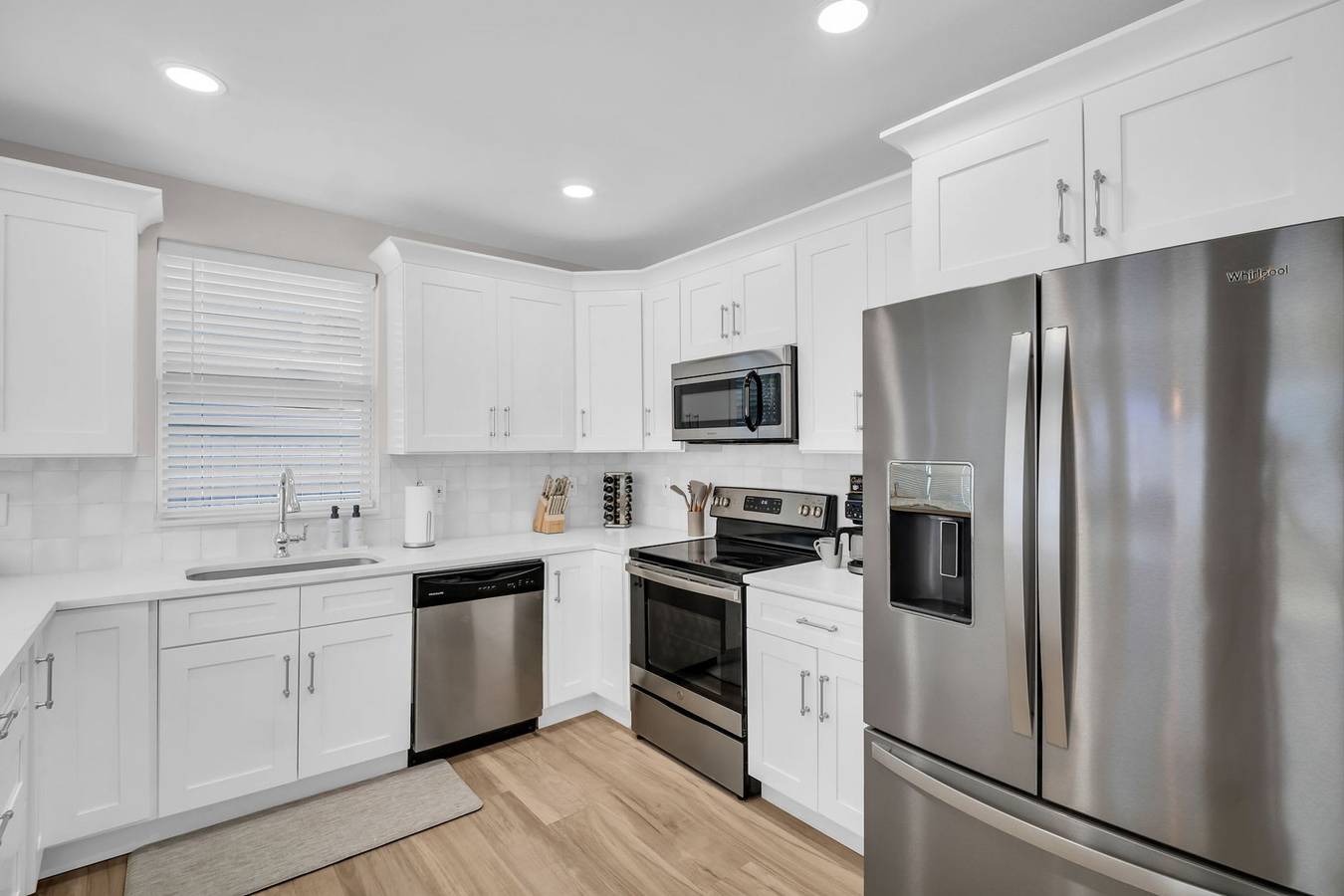 New  Beach Envy  4Br  Pool   Spa Steps from Sand  in Indian Rocks Beach, Pinellas County