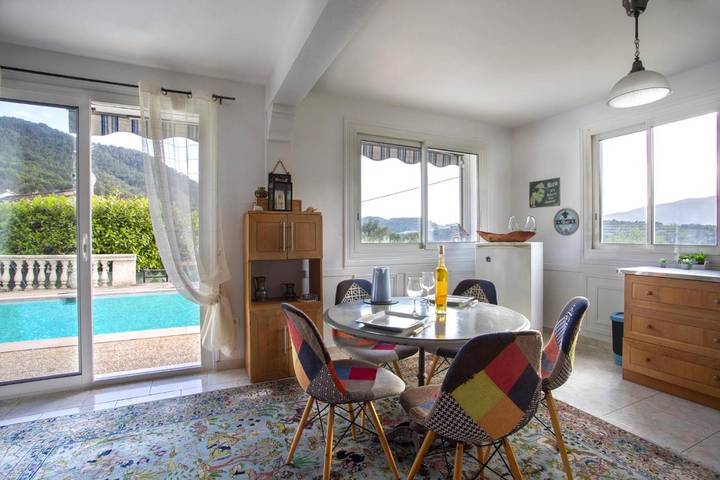 Appartement de vacances pour 2 personnes, avec Balcon et Terrasse ainsi que Jardin et Piscine