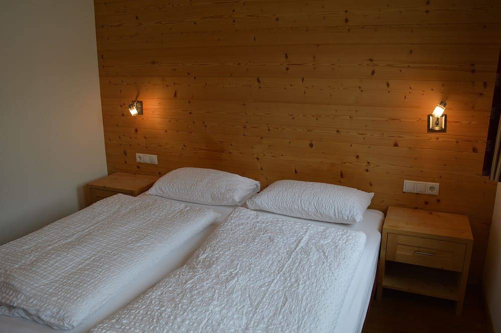 Schoene Ferienwohnung auf der Sonnenseite der Dolomiten in Plan da Tieja, Wolkenstein