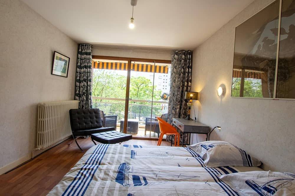 Entire apartment, Charming 2-Bedroom Apartment in Central Périgueux with Balcony & Modern Amenities in Périgueux, Périgord Blanc