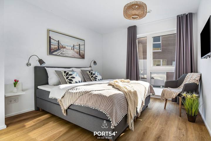 Ganze Wohnung, Hafen Loft - Infrarot-Sauna, Balkon, Strandkorb, Wasserblick, E-Auto Ladestation in Olpenitz, Kappeln