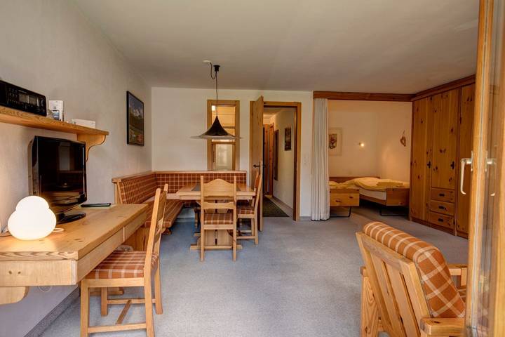 Ferienwohnung für 4 Personen, mit Garten und Sauna in Silvaplana