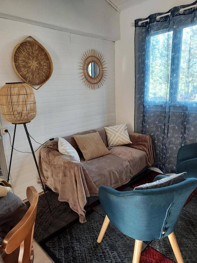 Appartement entier, L'esquiróu in Rocbaron, Côte méditerranéenne (France)