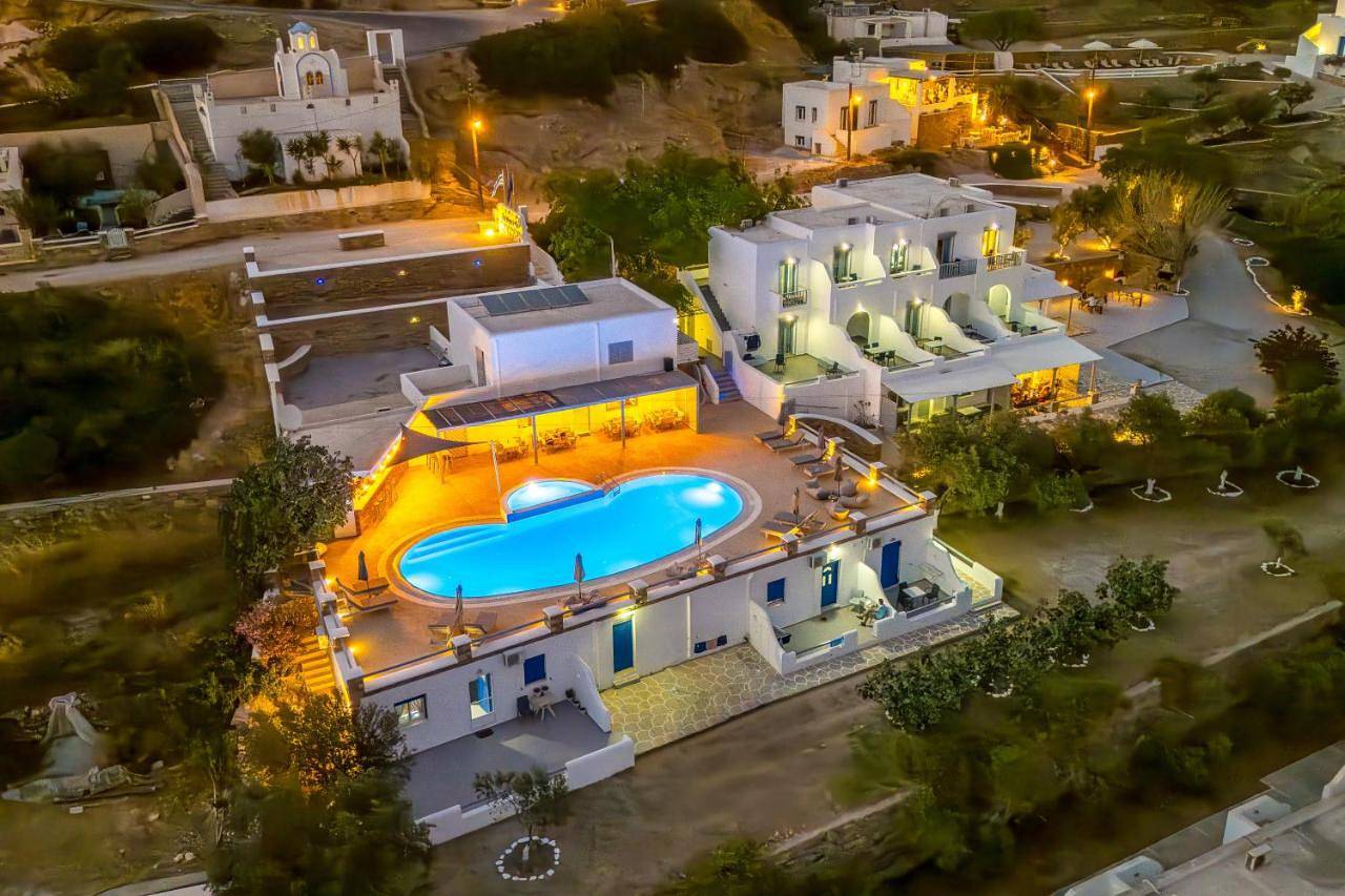 Holidays In Ios in Mylopotas, Íos