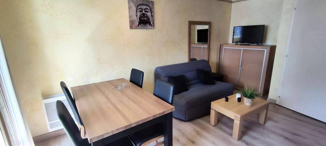 Chalet pour 4 personnes, avec vue et balcon à Isola