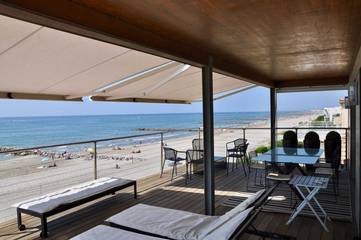 Gîte pour 6 personnes, avec terrasse dans Carnon-Plage