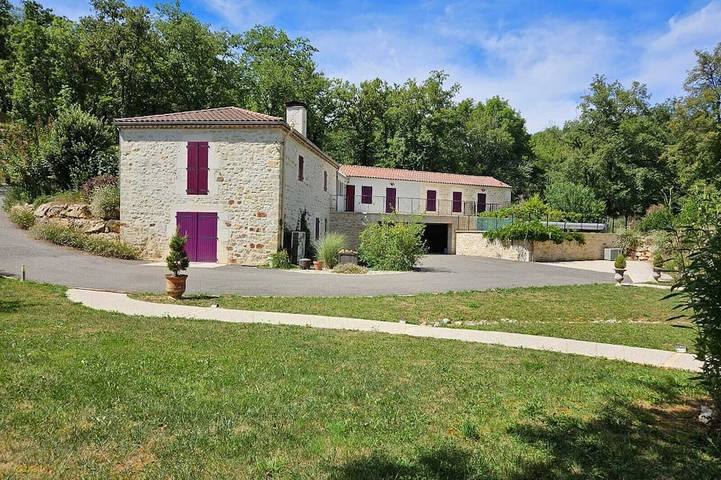 Location de vacances pour 10 personnes, avec jardin, animaux acceptés à Floressas