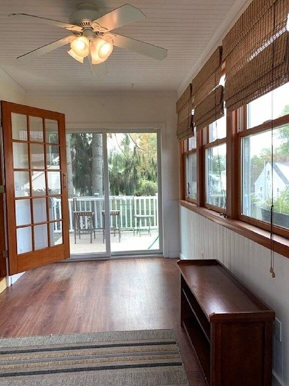 Modernes Kap im Stadtzentrum gelegener Mystiker in Mystic, Connecticut