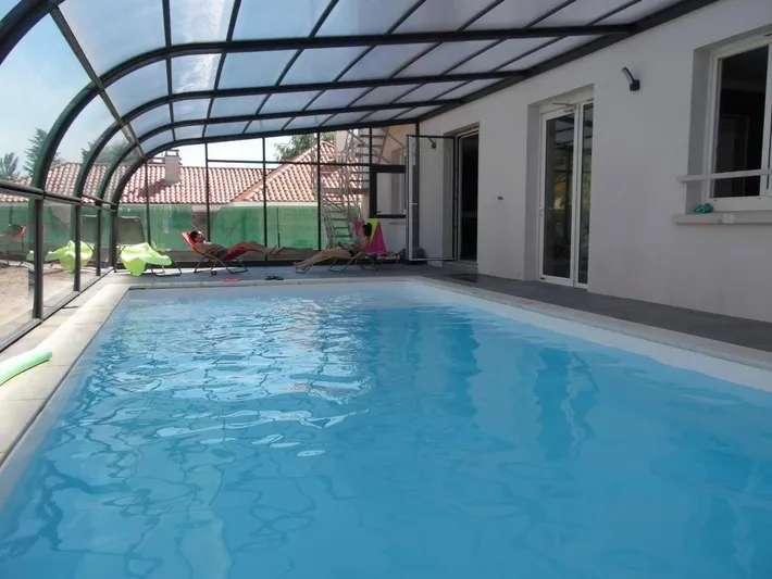 Hotel para 3 personas, con sauna y piscina además de vistas y jardín - 1