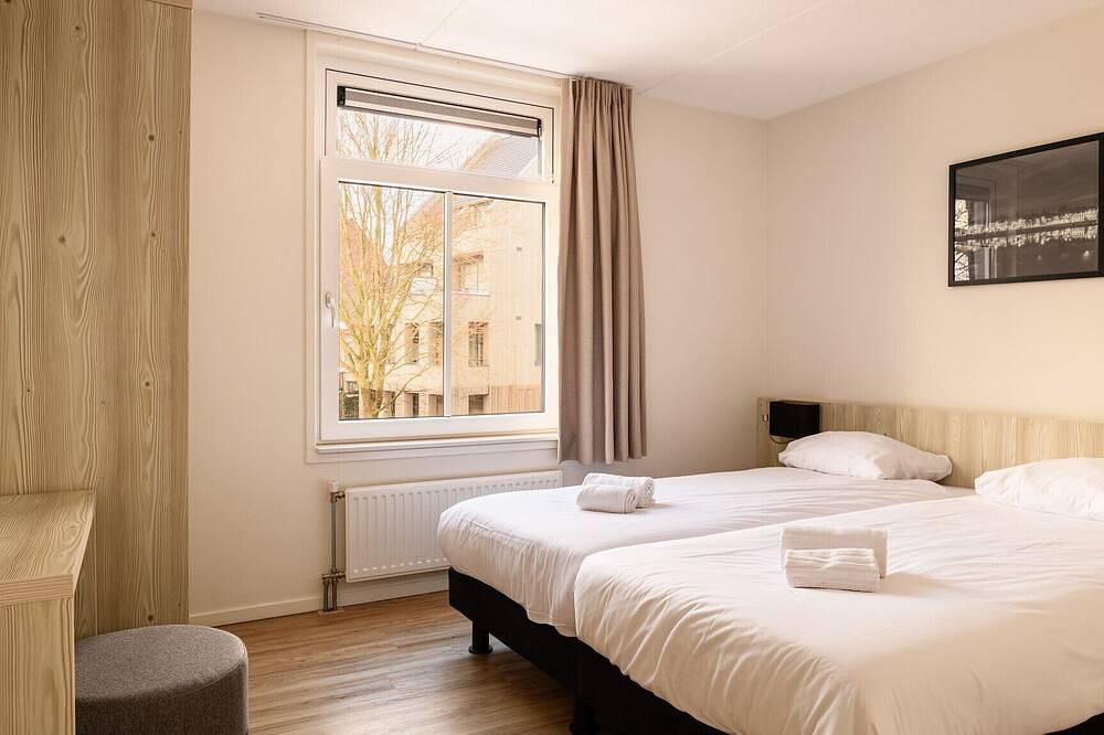 Detached house luxe - 6 bedrooms / 3 bathrooms in Maastricht, Hoge Kempen