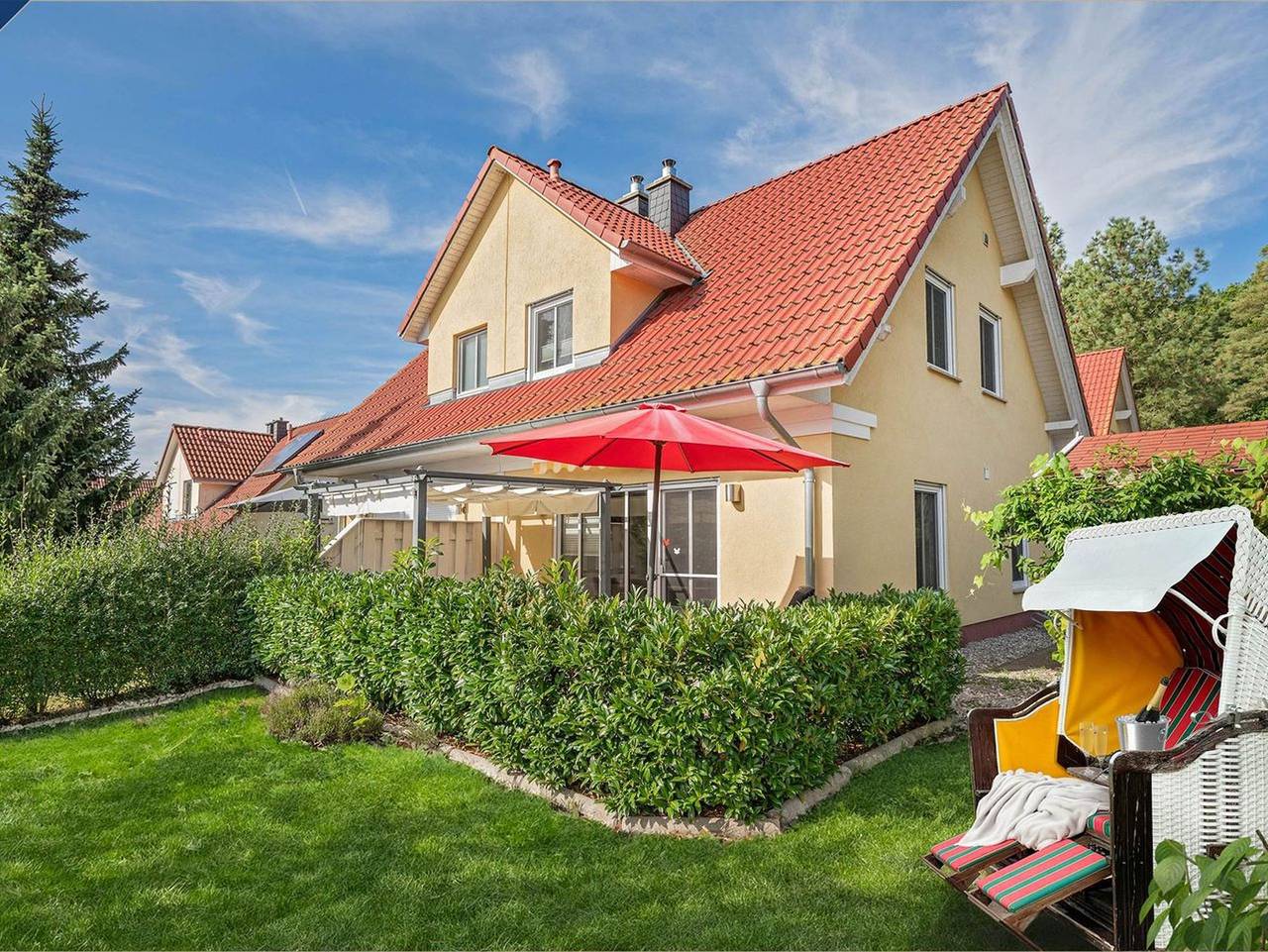 Heimathafen an Seen & Meer - Modernes Ferienhaus in Korswandt mit großem Garten in Waldnähe in Gothensee, Korswandt