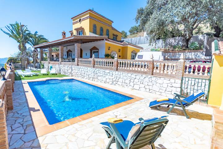 Cubo's Villa Ana Valtocado in Mijas, Cordillera Penibética