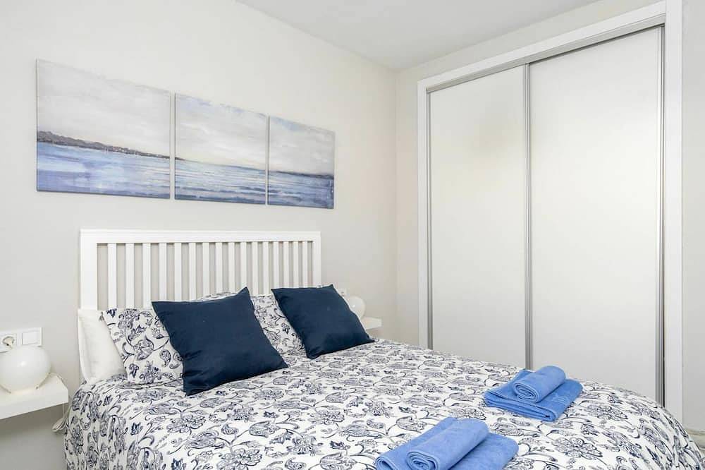 Appartement entier, Confortable appartement pour 4 personnes avec climatisation, piscine, Tv et terrasse in Montemar Torremolinos, Torremolinos